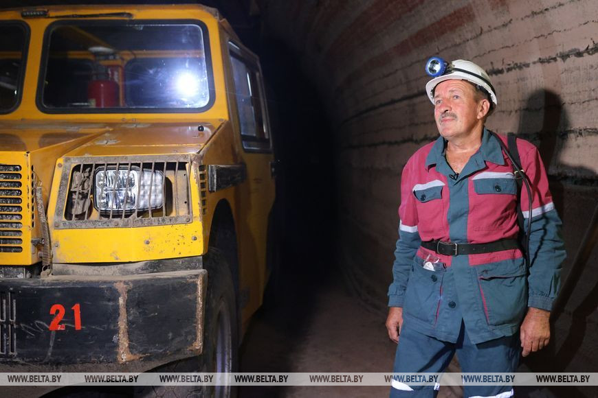 «На пенсии мне снится шахта». Узнали, каково это - проработать под землей 35 лет