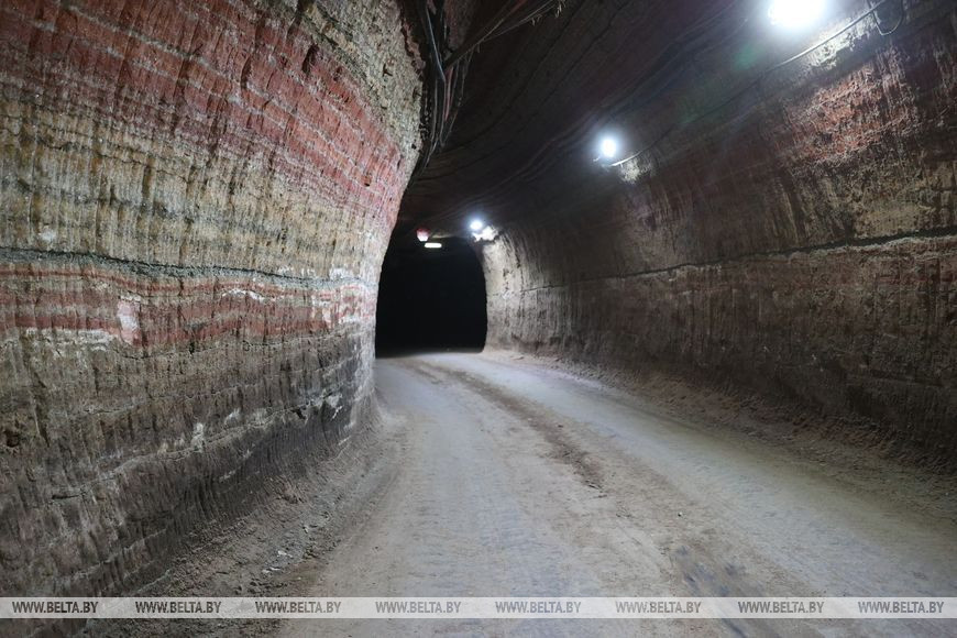 «На пенсии мне снится шахта». Узнали, каково это - проработать под землей 35 лет