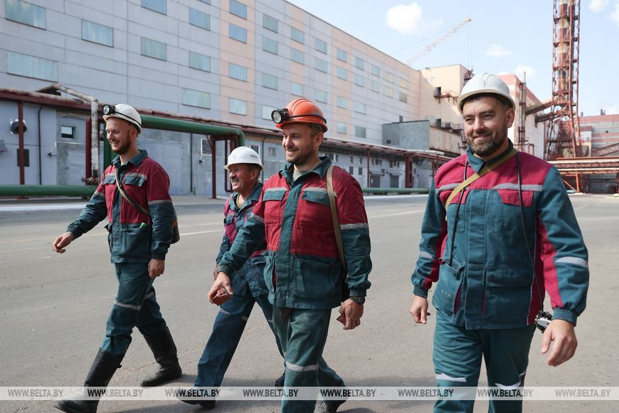 «На пенсии мне снится шахта». Узнали, каково это - проработать под землей 35 лет