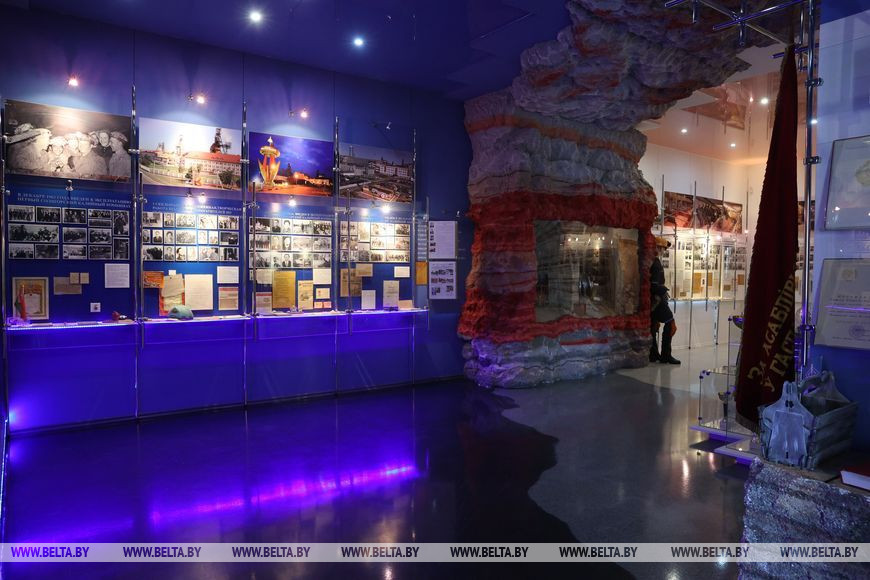 «На пенсии мне снится шахта». Узнали, каково это - проработать под землей 35 лет