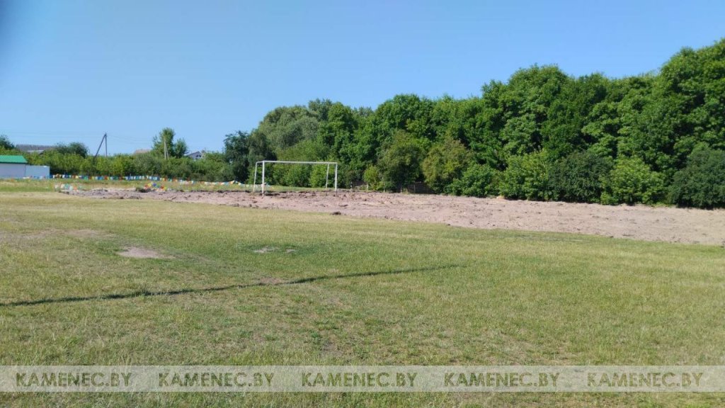 До и после. Предлагаем посмотреть на изменения Каменецкого стадиона «Колос» после обновления
