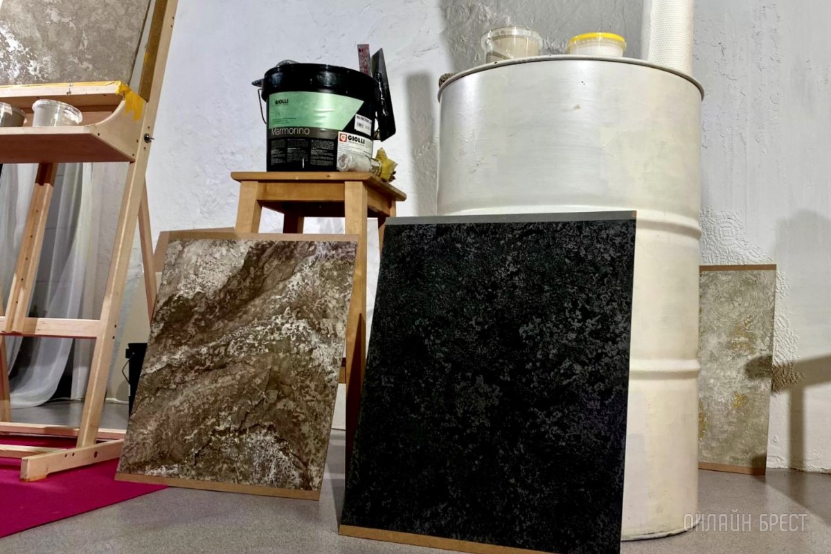 В Бресте прошел мастер-класс по нанесению итальянской декоративной штукатурки Giolli