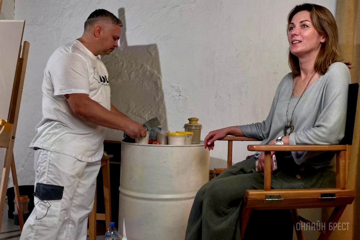 В Бресте прошел мастер-класс по нанесению итальянской декоративной штукатурки Giolli