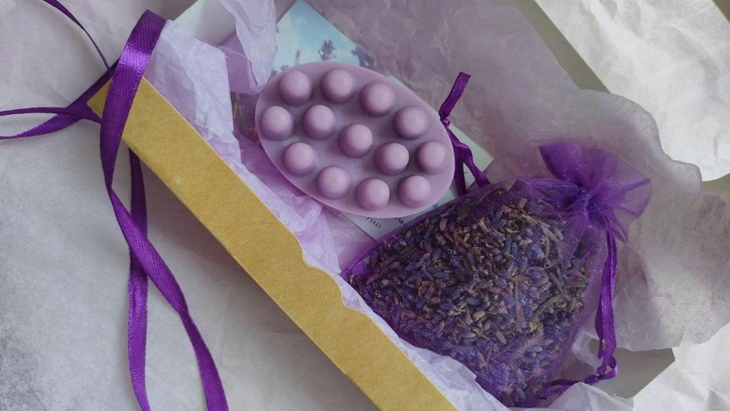 «До сих пор говорят: лучше бы картошку посадила». Как белоруска создала бизнес, выращивая лаванду