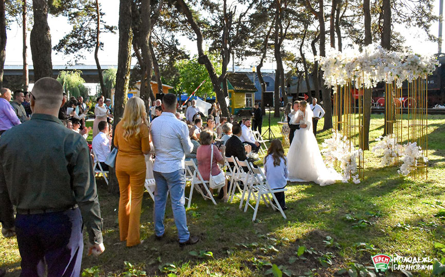 Железнодорожная свадьба в Барановичах