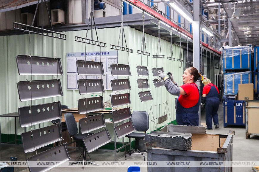 Губернатор Ульяновской области России посетил УП «Гефест-техника»