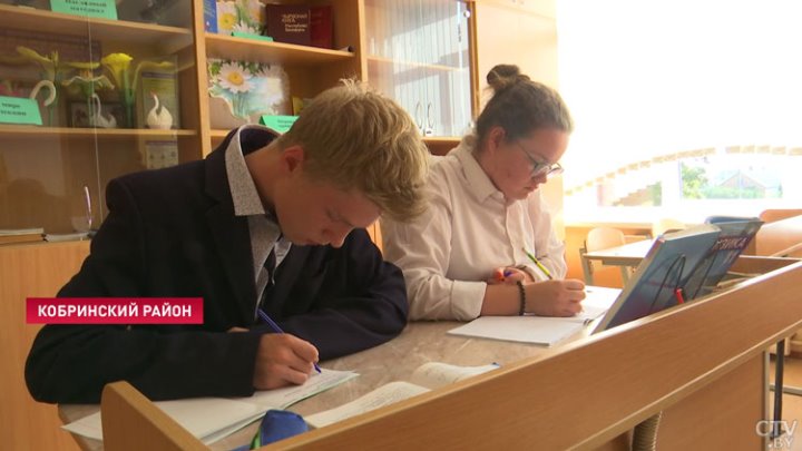 Рассказываем о семейной династии учителей длиной в 658 лет. Репортаж из Кобринского района