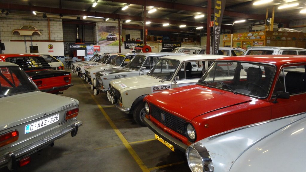 В Бельгии продают коллекцию советских машин. Во сколько оценили классику?