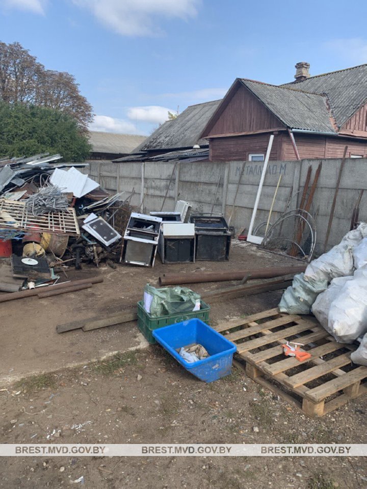 В Барановичах украли металлические трубы. Сколько составил ущерб?