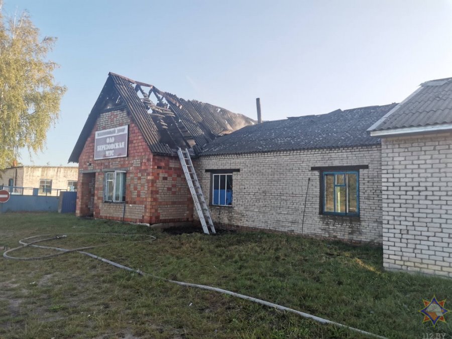 Пожар на территории мехдвора в Березовском районе