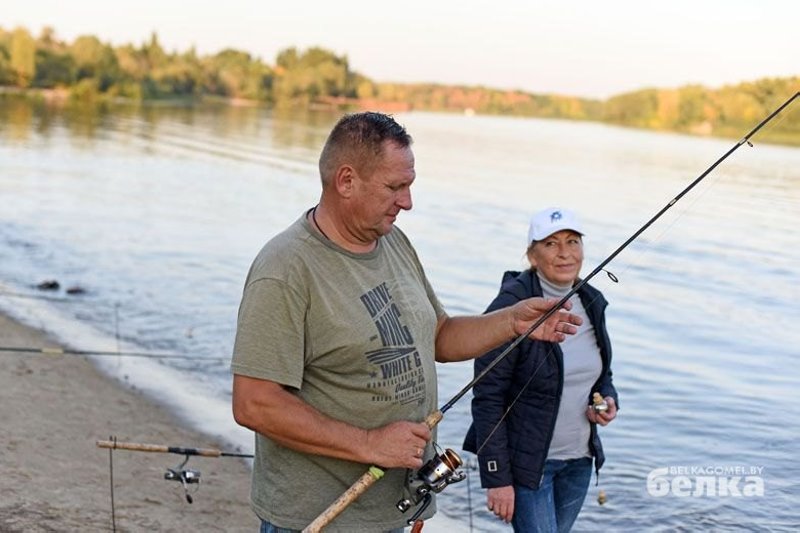 Всегда идеальная рыбалка. Супруги ловят вместе рыбу уже 35 лет