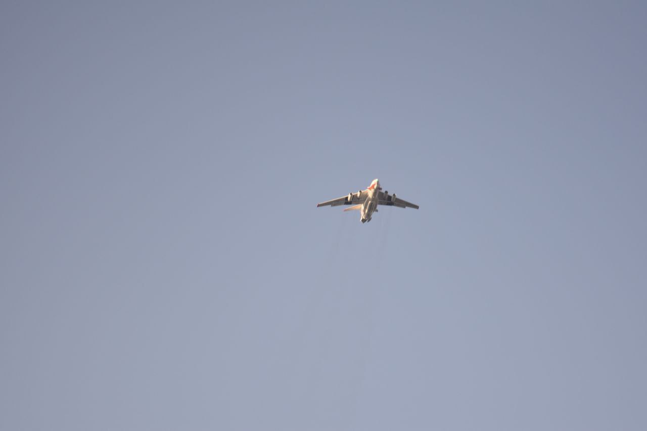 На полигоне «Брестский» более ста двадцати военнослужащих совершили прыжки с парашютом из самолета Ил-76МД