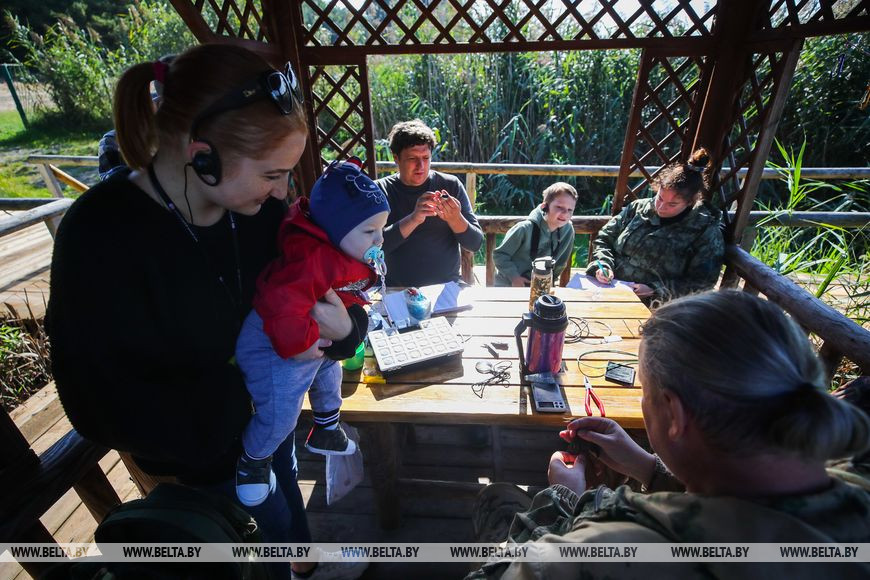 Как обживаются туры на болотах биологического заказника в Брестской области. Репортаж