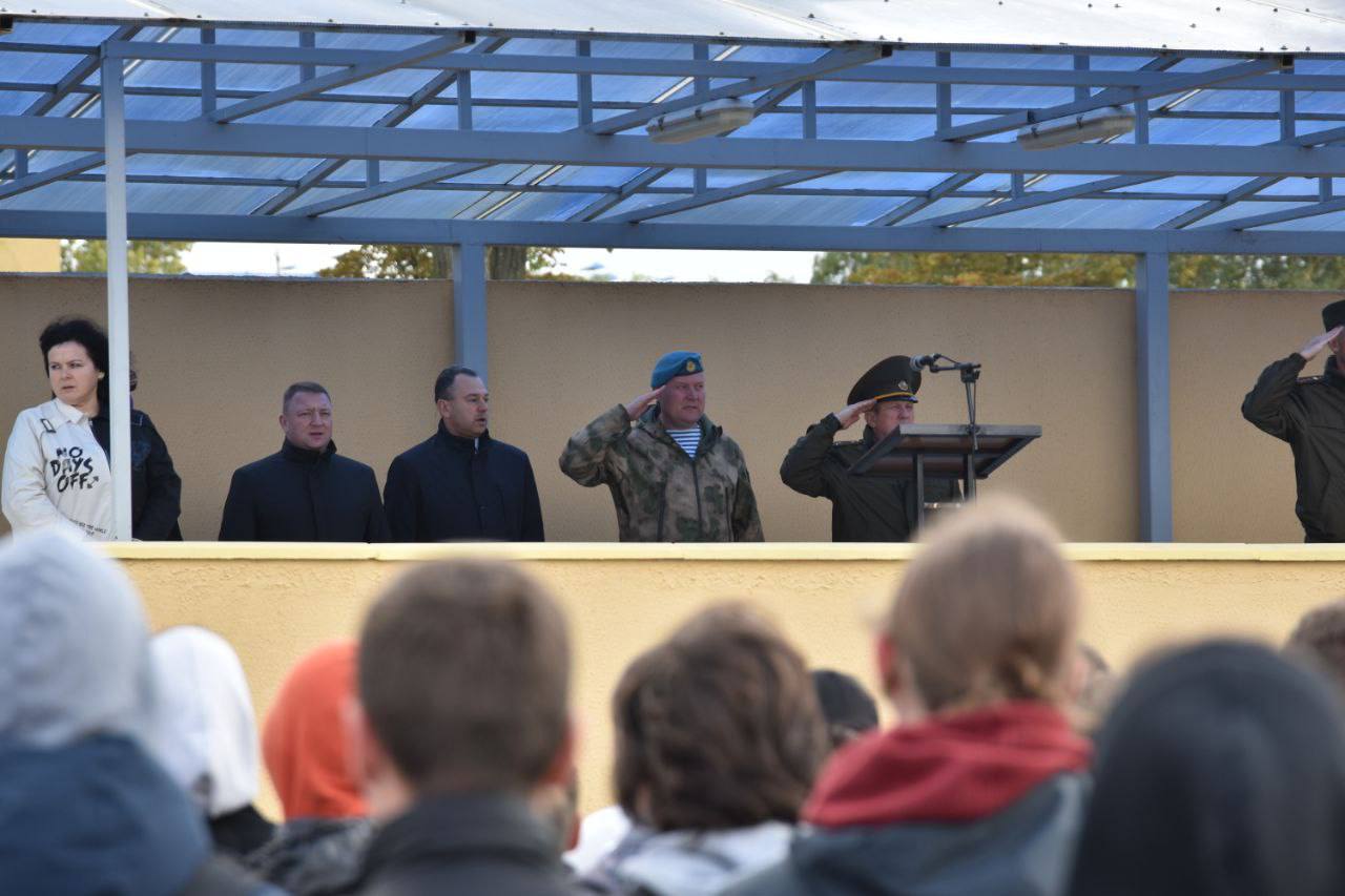 В Бресте в 38-ой отдельной гвардейской десантно-штурмовой бригаде прошел День призывника
