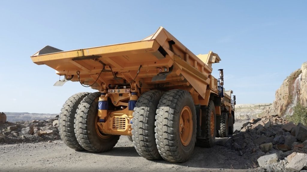 Как работается в живописном карьере «Микашевичи» на БелАЗах на 130, 90 и 60 тонн