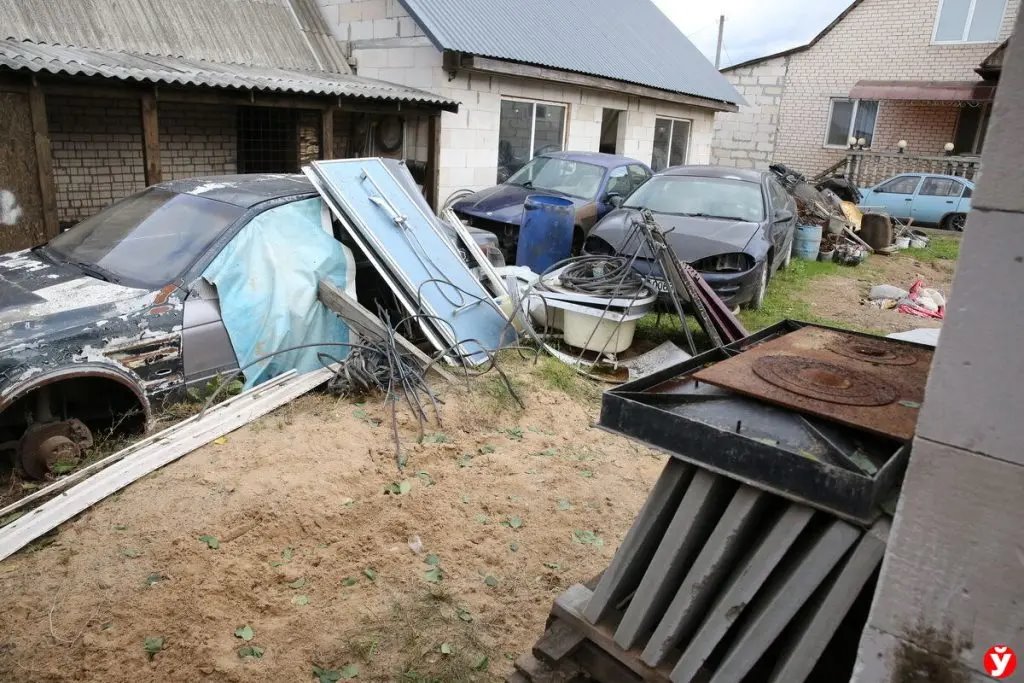 «А потом у него появился компрессор». Как быть, если сосед превратил свой дом в автосервис