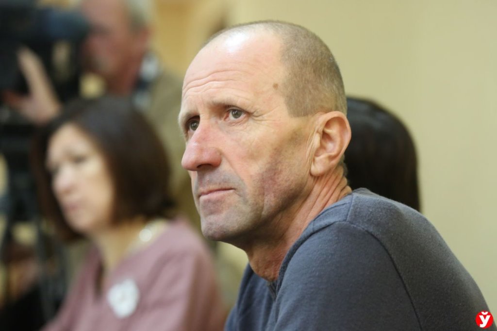 «А потом у него появился компрессор». Как быть, если сосед превратил свой дом в автосервис