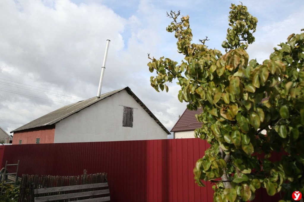 «А потом у него появился компрессор». Как быть, если сосед превратил свой дом в автосервис