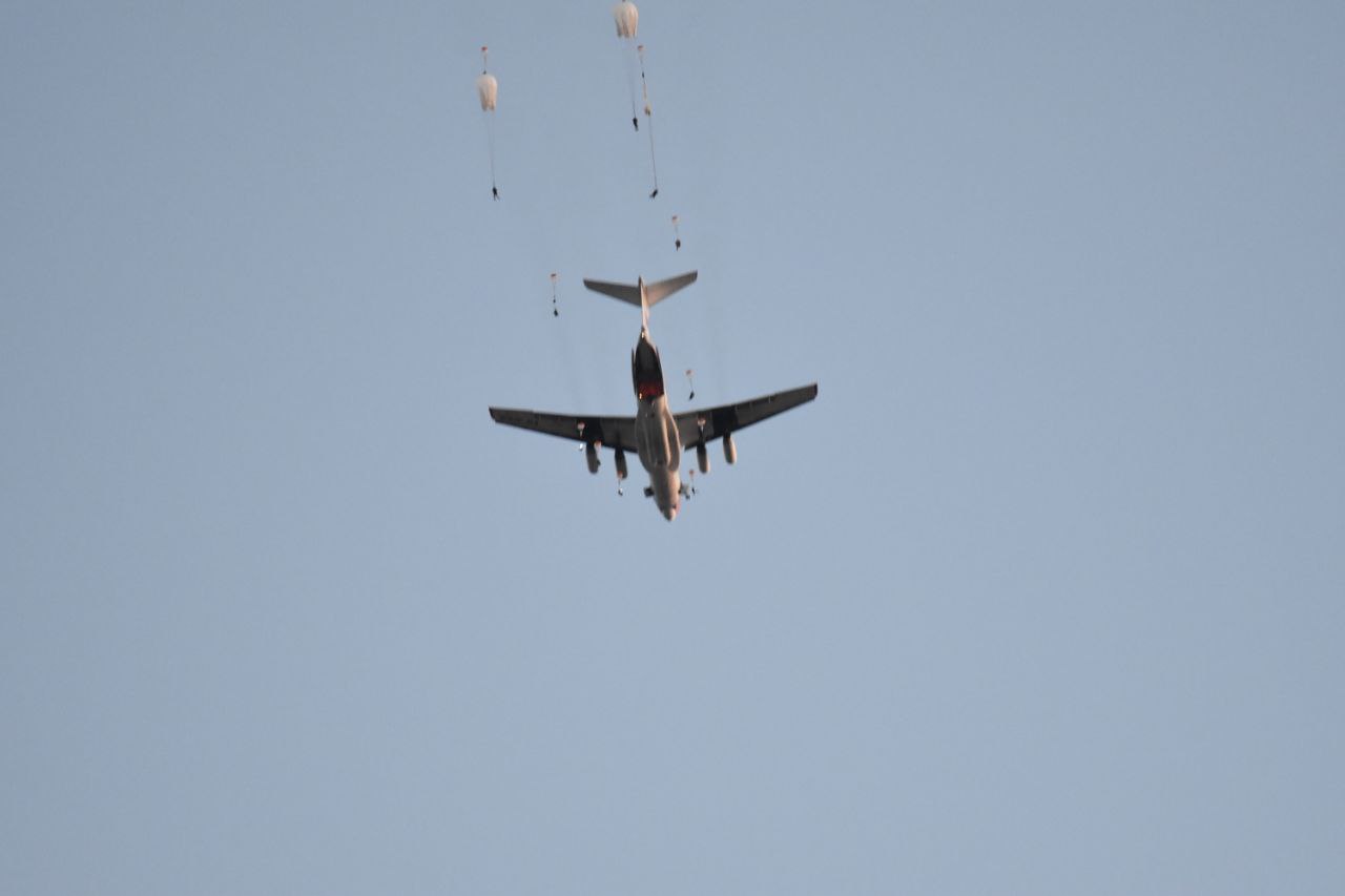 Сегодняшние прыжки из самолета Ил-76МД под Брестом. Смотрите фото