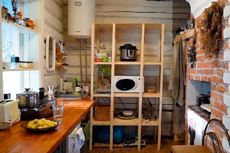 Ветхий дом стоил $500: как семья из Минска переехала в заброшенную деревню