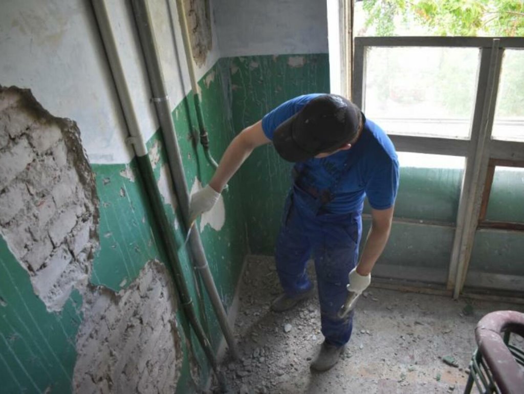 Почему было принято решение деньги на капремонт товарищества собственников перечислять по-новому, объяснил замминистра ЖКХ