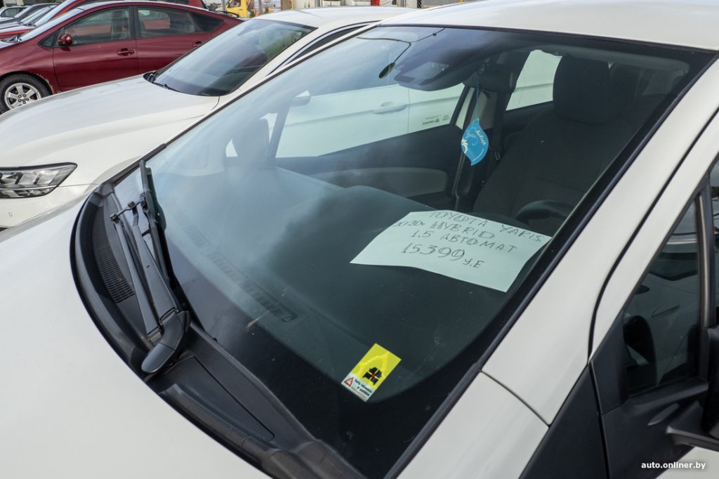 Пару свежачков из Европы и сплошная «бэушка». Что теперь продают на брестском авторынке?