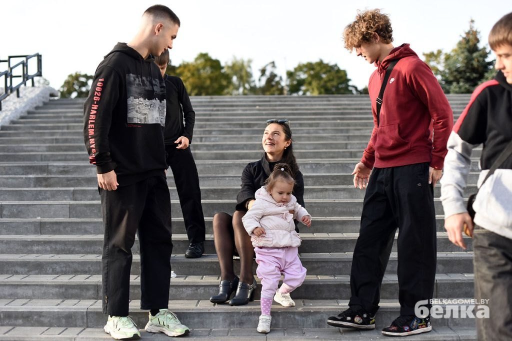 Истории больших семей из Беларуси, которые вдохновляют