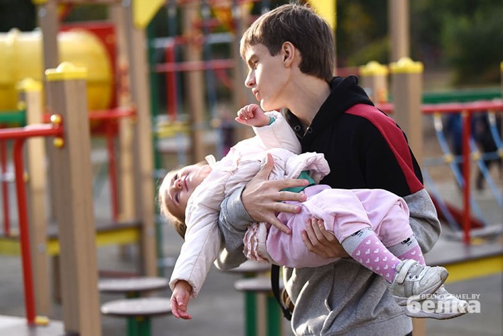 Истории больших семей из Беларуси, которые вдохновляют