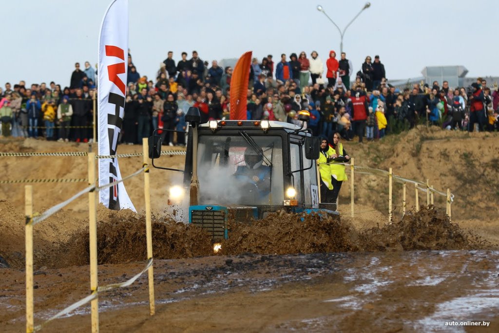 Гонки на тракторах