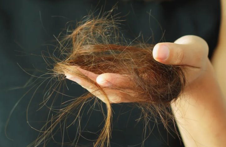 Белорус напал на прохожую и вырвал у нее клок волос