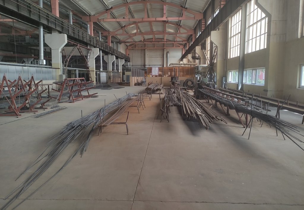 Работники строительного предприятия похитили свыше 460 тонн арматуры