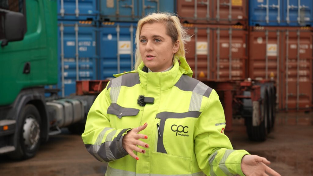 Не только хлопцы идут в дальнобой! Интервью с дальнобойщицей из Беларуси