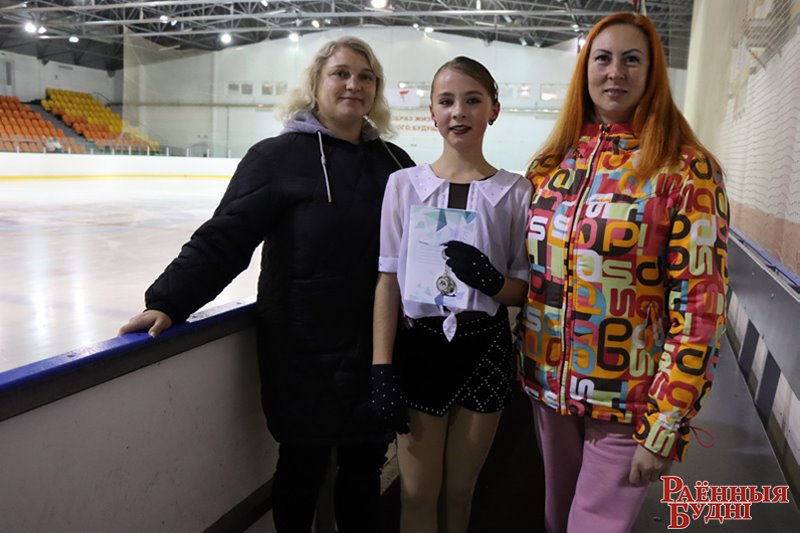 Фігурысты з розных куткоў краіны прыехалі ў Пружаны, каб пазмагацца за «Кубак Белавежскай пушчы» і пуцёўку на рэспубліканскія Алімпійскія дні моладзі