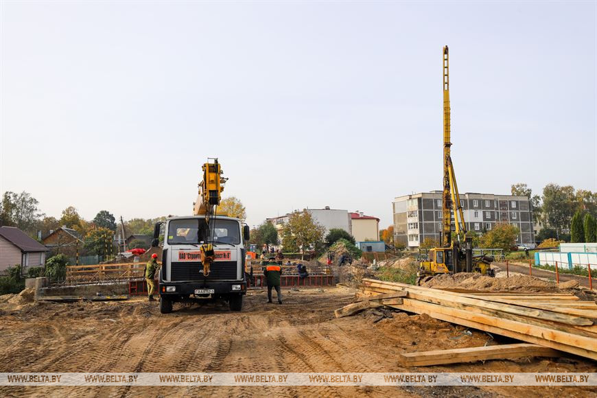 Движение по реконструируемому мосту в Жабинке планируют открыть до конца года