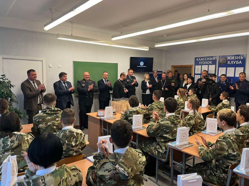 В Бресте состоялось открытие военно-патриотического клуба «Дубровский форт»