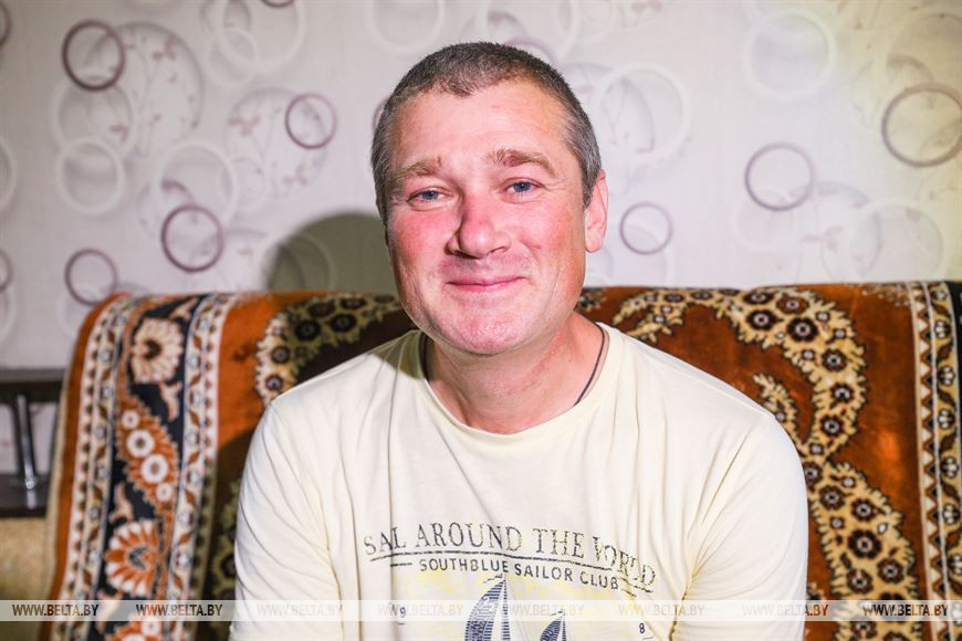 В Малорите отец в одиночку воспитывает трех дочерей и крошку-сына