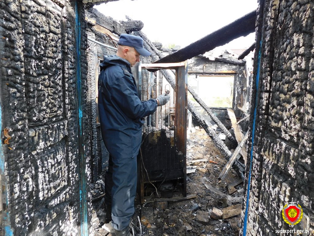 Рок судьбы или невезение: в Брестском районе дважды с разницей в год горел дом