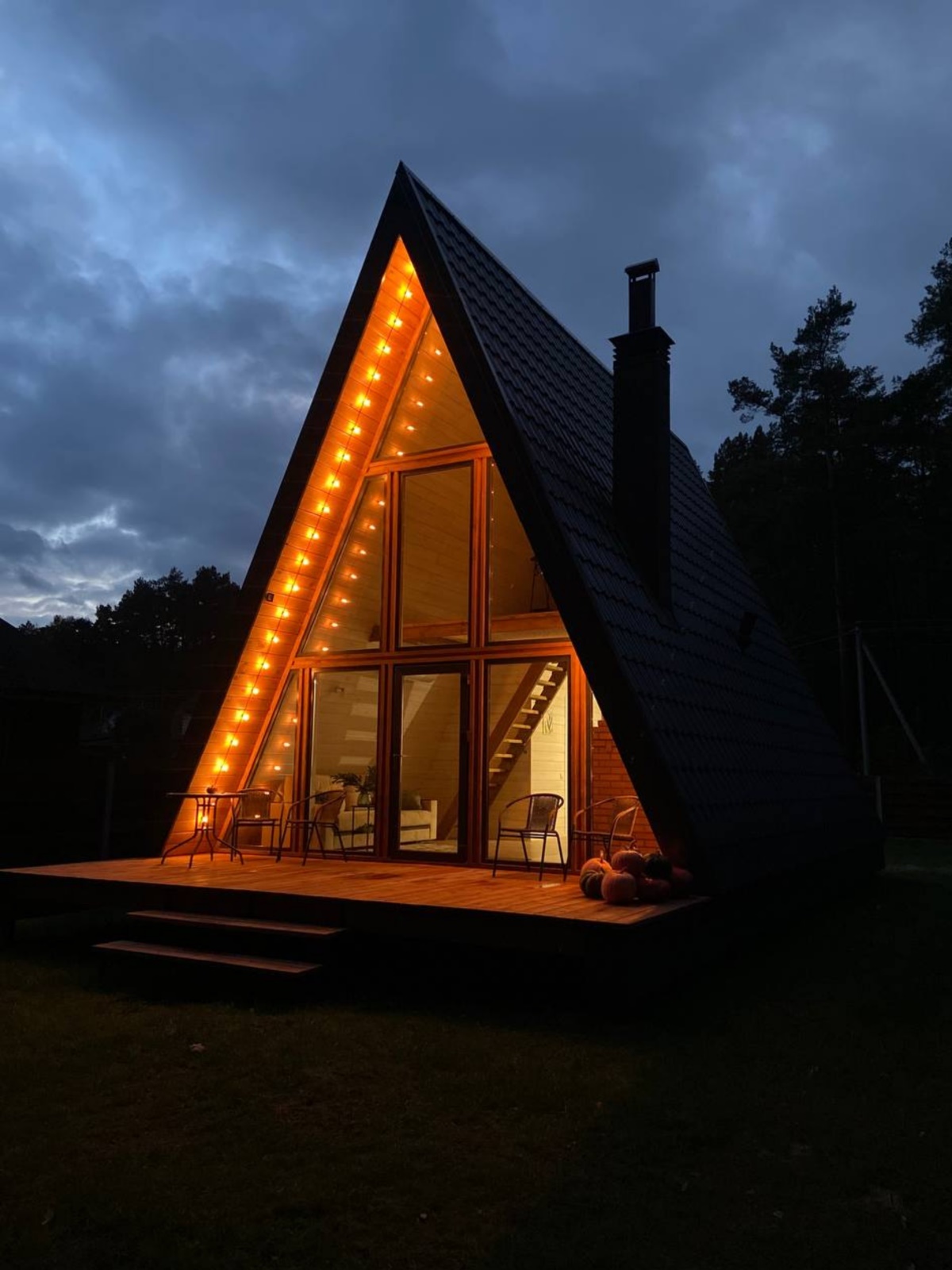 Тренд 2023 года! Треугольные домики в лесу, в которых обязательно стоит побывать!