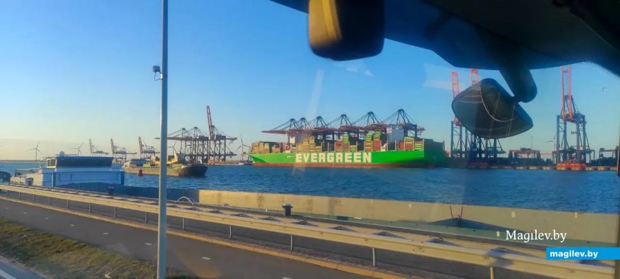 Про женщин за рулем грузовых авто, водительское братство и романтику «больших дорог» . Интервью с дальнобойщиком из Беларуси