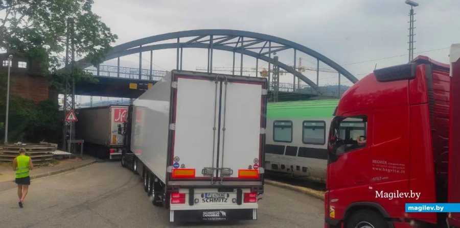 Про женщин за рулем грузовых авто, водительское братство и романтику «больших дорог» . Интервью с дальнобойщиком из Беларуси