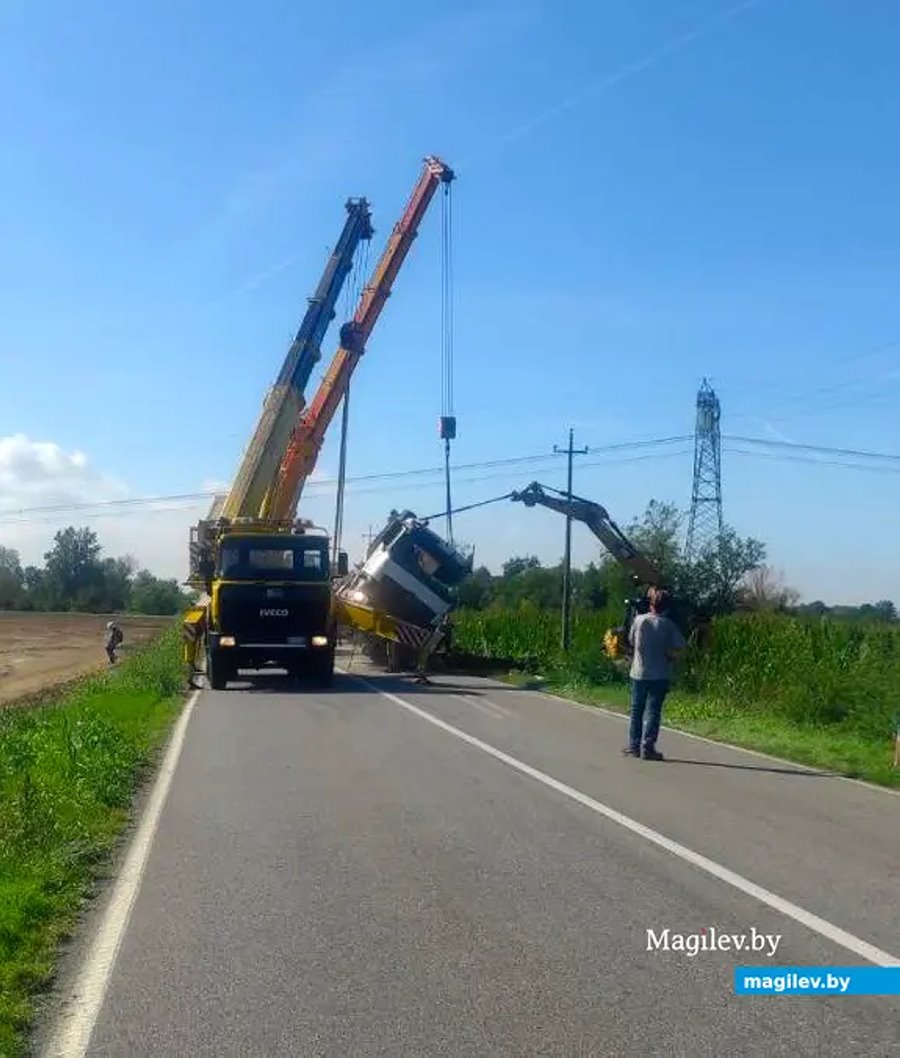 Про женщин за рулем грузовых авто, водительское братство и романтику «больших дорог» . Интервью с дальнобойщиком из Беларуси