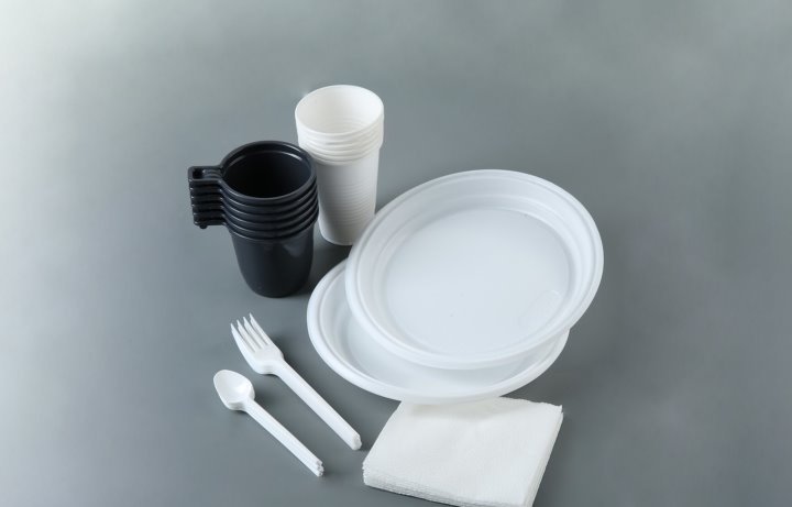 В ЖКХ Бреста рассказали, вредно ли использовать пластиковую тару для еды