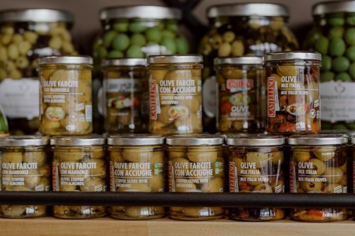 Как подобрать сыр к вину? Подскажут профессионалы магазина «Cheese & Wine» в Бресте.