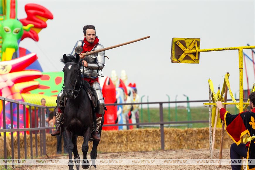 От конефермы к конному парку: в глубинке Полесья восстанавливают национальные породы лошадей