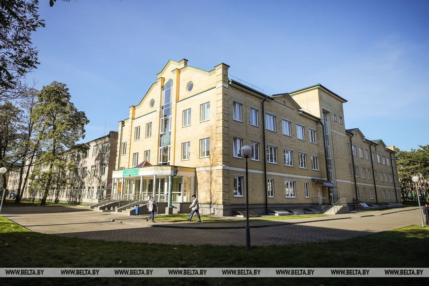 Два новых автомобиля скорой медицинской помощи получила Пружанская районная больница