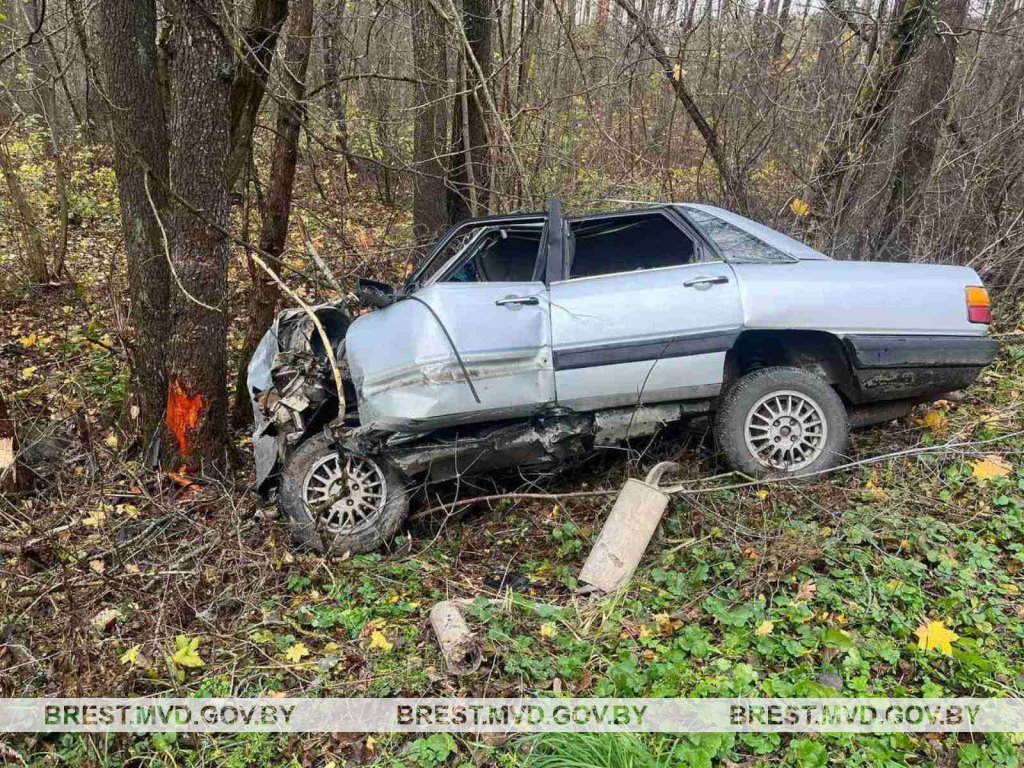 В Березовском районе в результате ДТП пострадал водитель