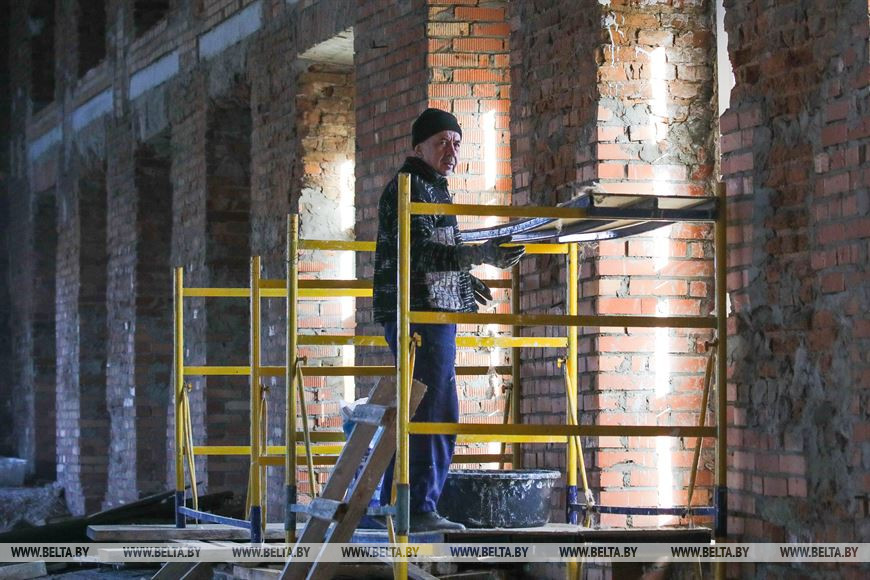 Как продвигается реставрация Ружанского дворцового комплекса рода Сапег