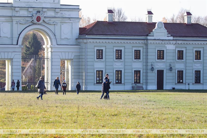 Как продвигается реставрация Ружанского дворцового комплекса рода Сапег