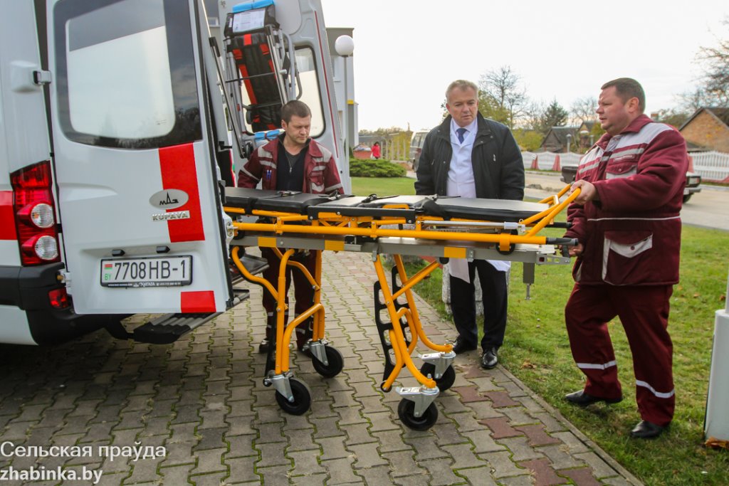 Автопарк скорой помощи Жабинки пополнился новым автомобилем