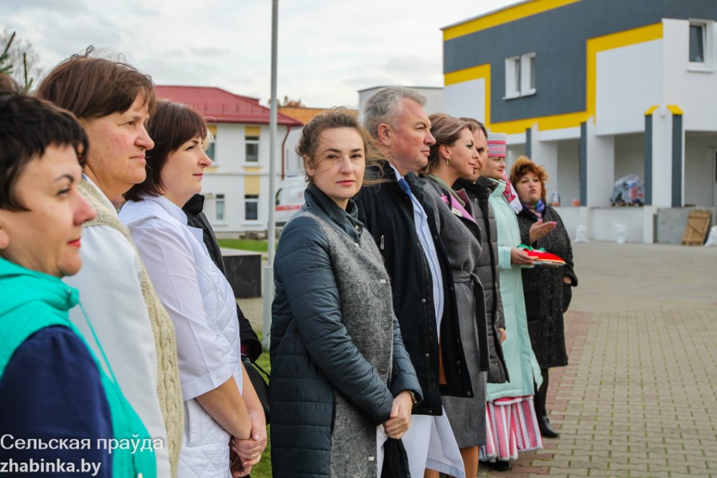 Автопарк скорой помощи Жабинки пополнился новым автомобилем